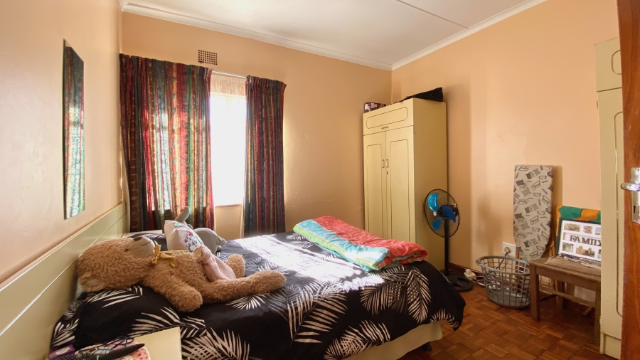 4 Bedroom Property for Sale in Laaiplek Western Cape